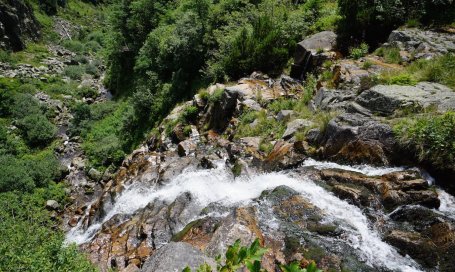 To Labská via waterfalls