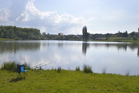 Natural pond, Kačák
